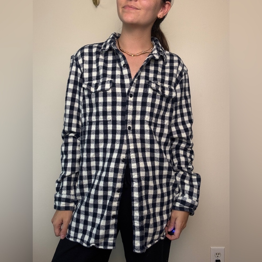 GAP thick heavyweight cotton navy/white gingham flannel - size large